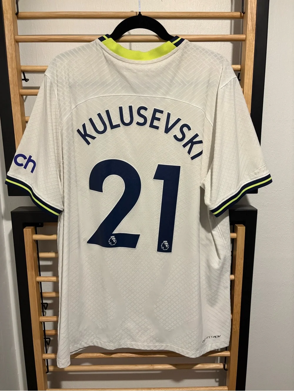 Tottenham Hotspur Kit - Dejan Kulusevski - Picture 2 of 2